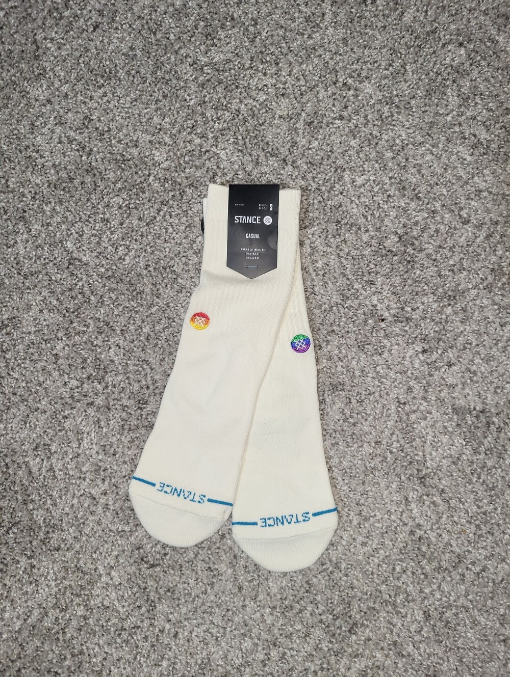 Stance Small Casual Crew Socks Love Crew Off White Womens 5-7.5 Mens 3-5.5 Youth
